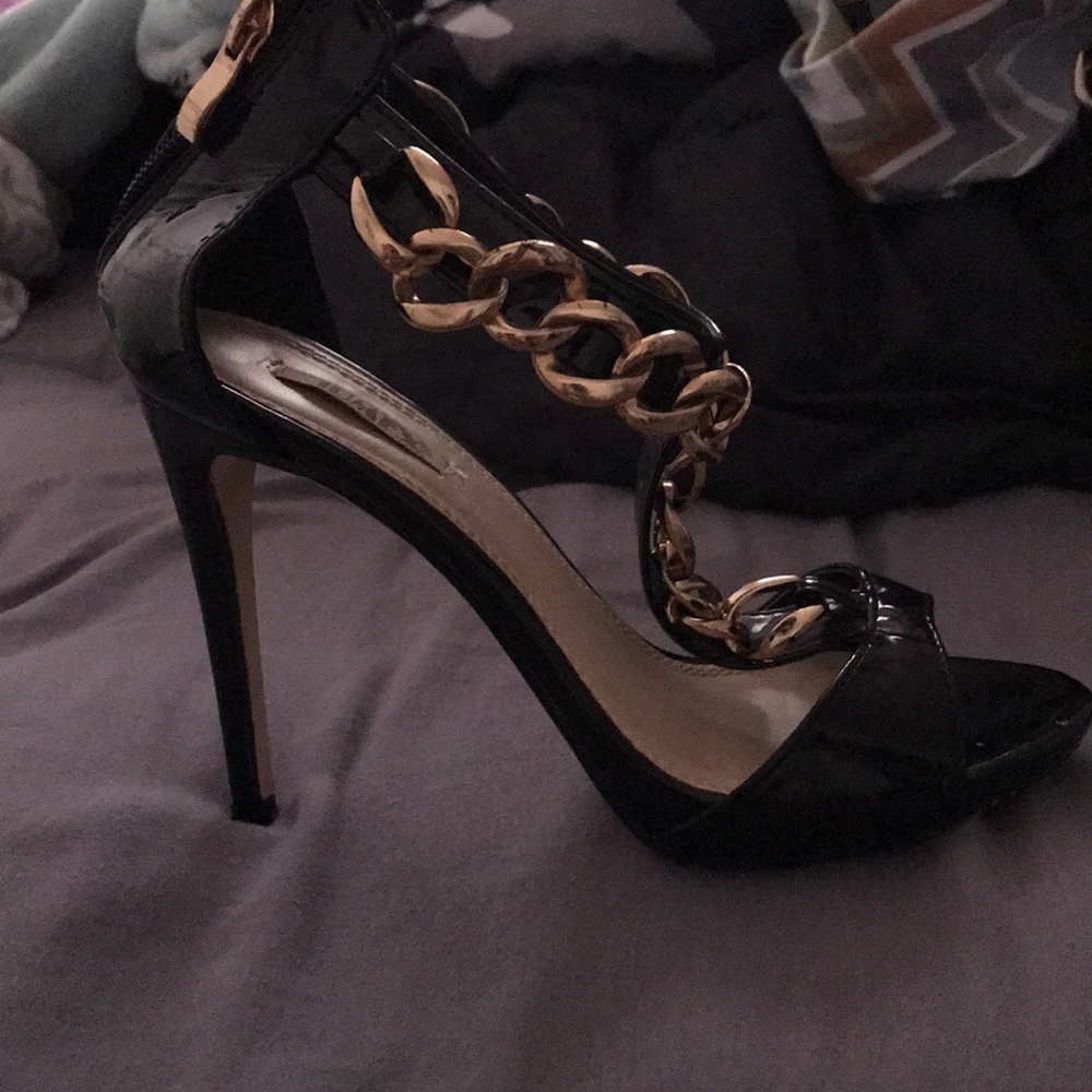 High heels - Picture 2 of 3